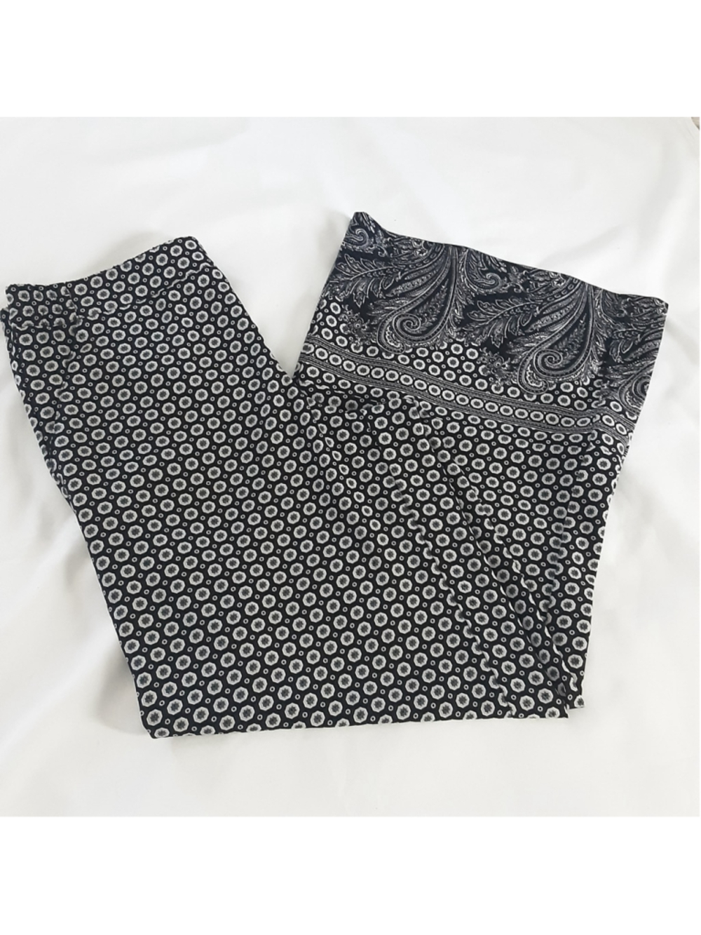 New York & Company Palazzo Pants Medium Black White Paisley Wide Leg